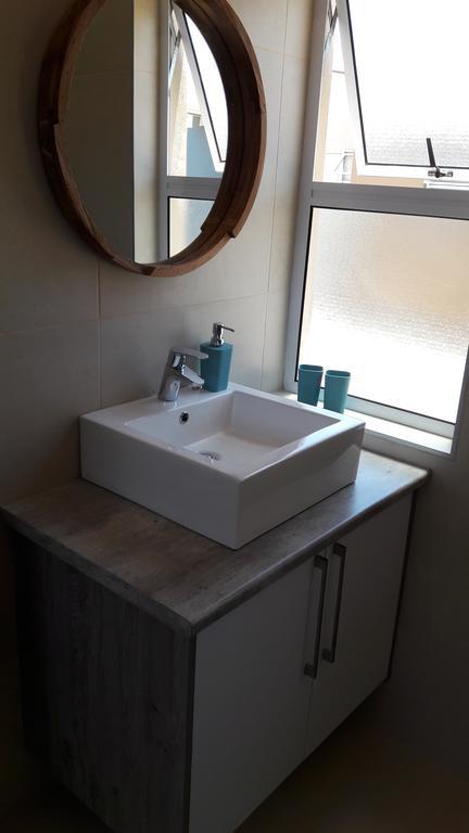 The Waterfront Cottage F12 Swakopmund Bagian luar foto